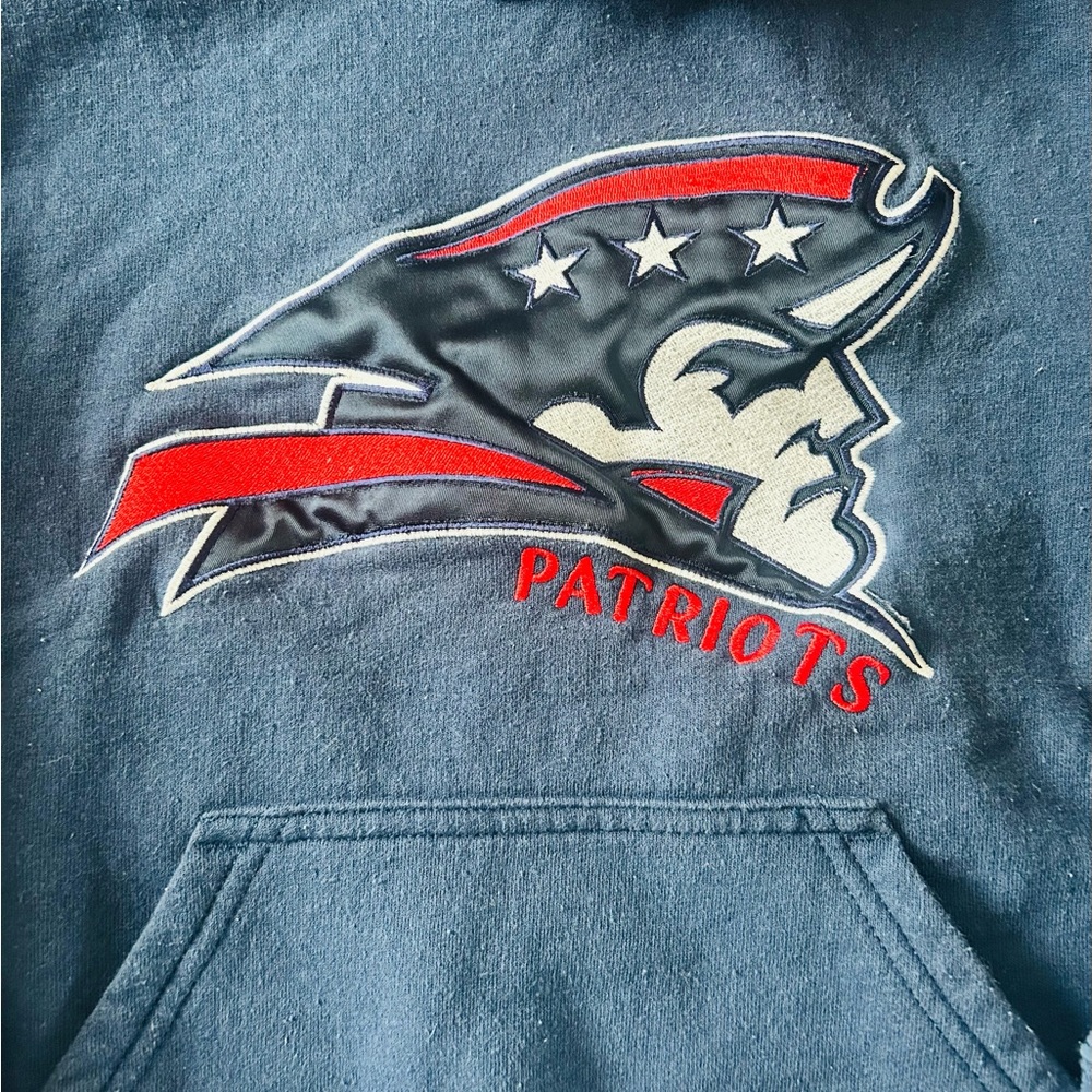 Youth New England Patriots Hoodie Size Medium - Picture 2 of 4